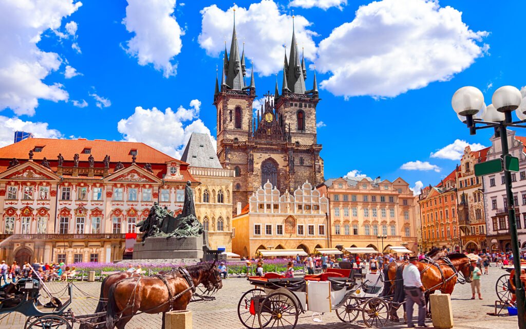 f0d43fdf48a2b735da4ae08016f0e626-This is a Photograph of Prague Castle