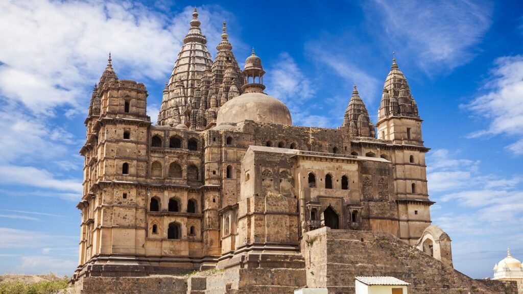 Img_Discover Madhya Pradesh_Chaturbhuj Temple