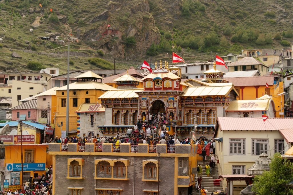 Img_Do Dham Yatra by Helicopter_Badrinath Temple2