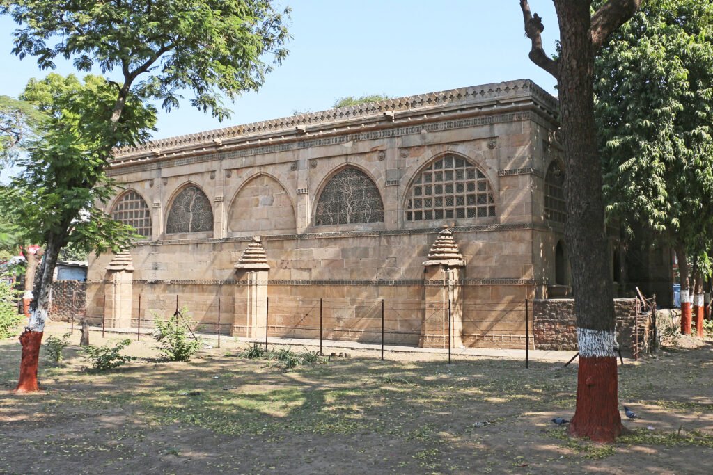Img_Gujarat Temple Heritage Journey_Sidi_Saiyyed_Mosque,_Ahmedabad